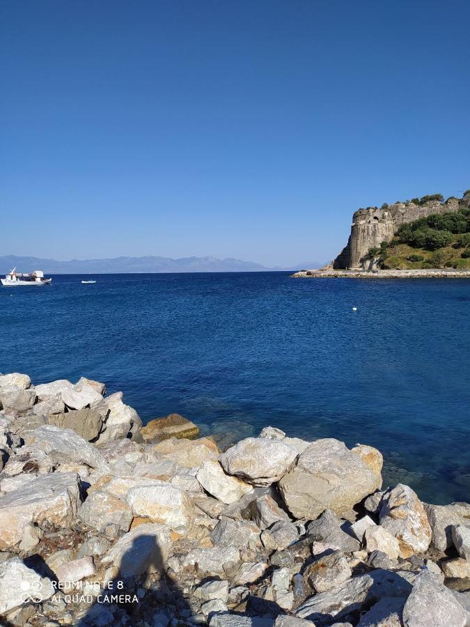 Takis Haikos House Two Minutes Walk To The Beach Peroulia Vounária Exterior photo