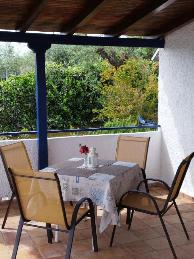 Takis Haikos House Two Minutes Walk To The Beach Peroulia Vounária Exterior photo