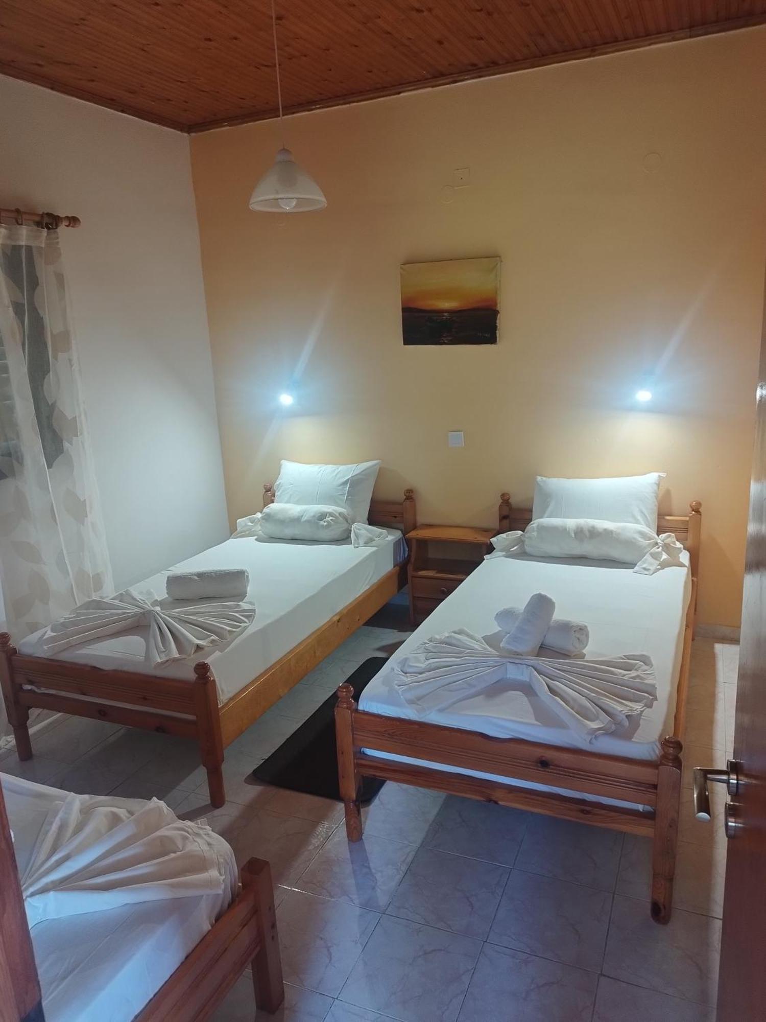 Takis Haikos House Two Minutes Walk To The Beach Peroulia Vounária Exterior photo