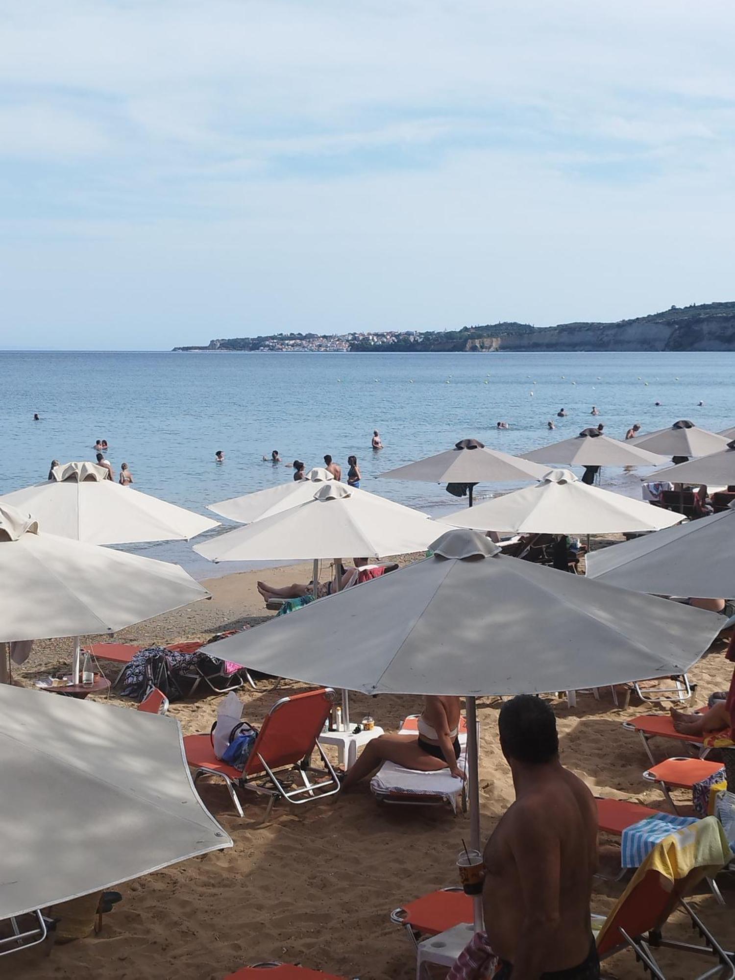 Takis Haikos House Two Minutes Walk To The Beach Peroulia Vounária Exterior photo